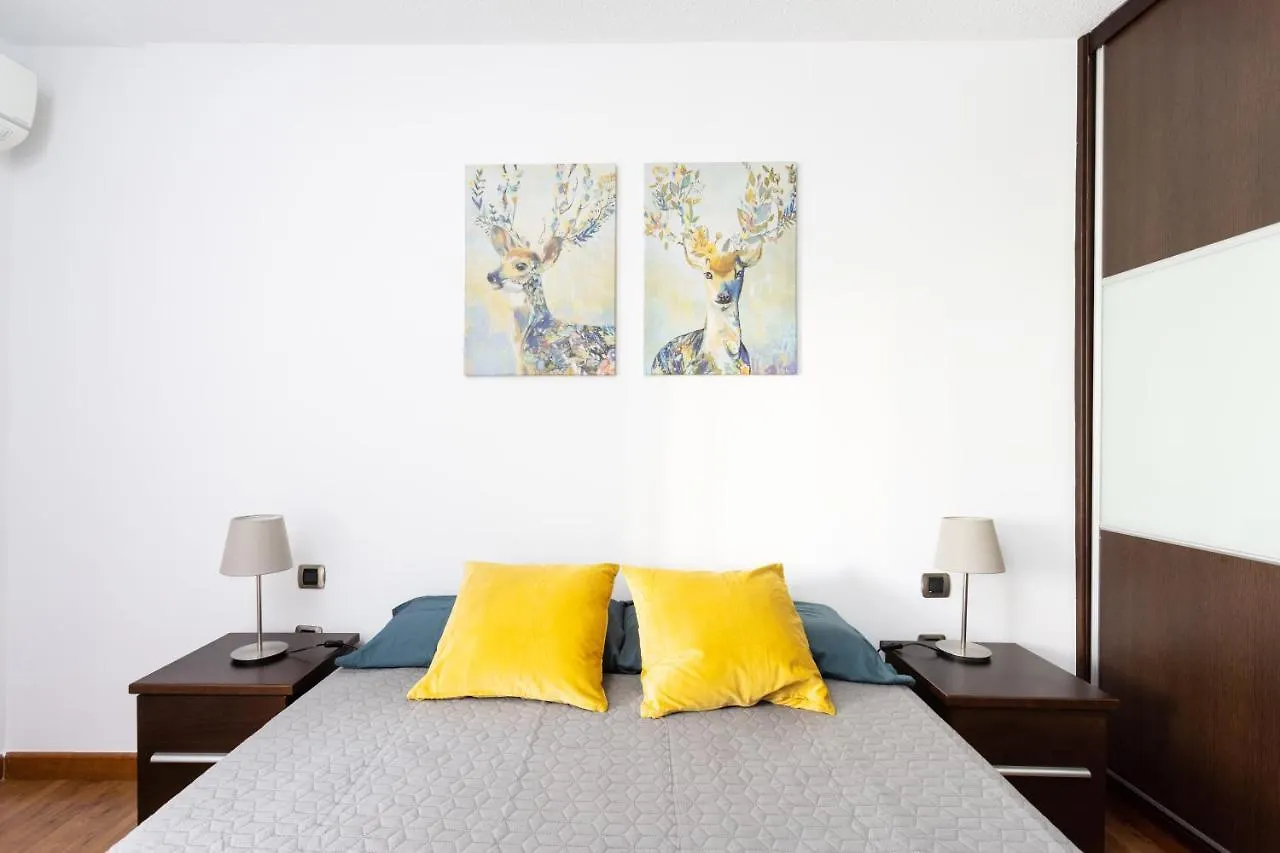 Home2Book Bright Center Apartment Santa Cruz